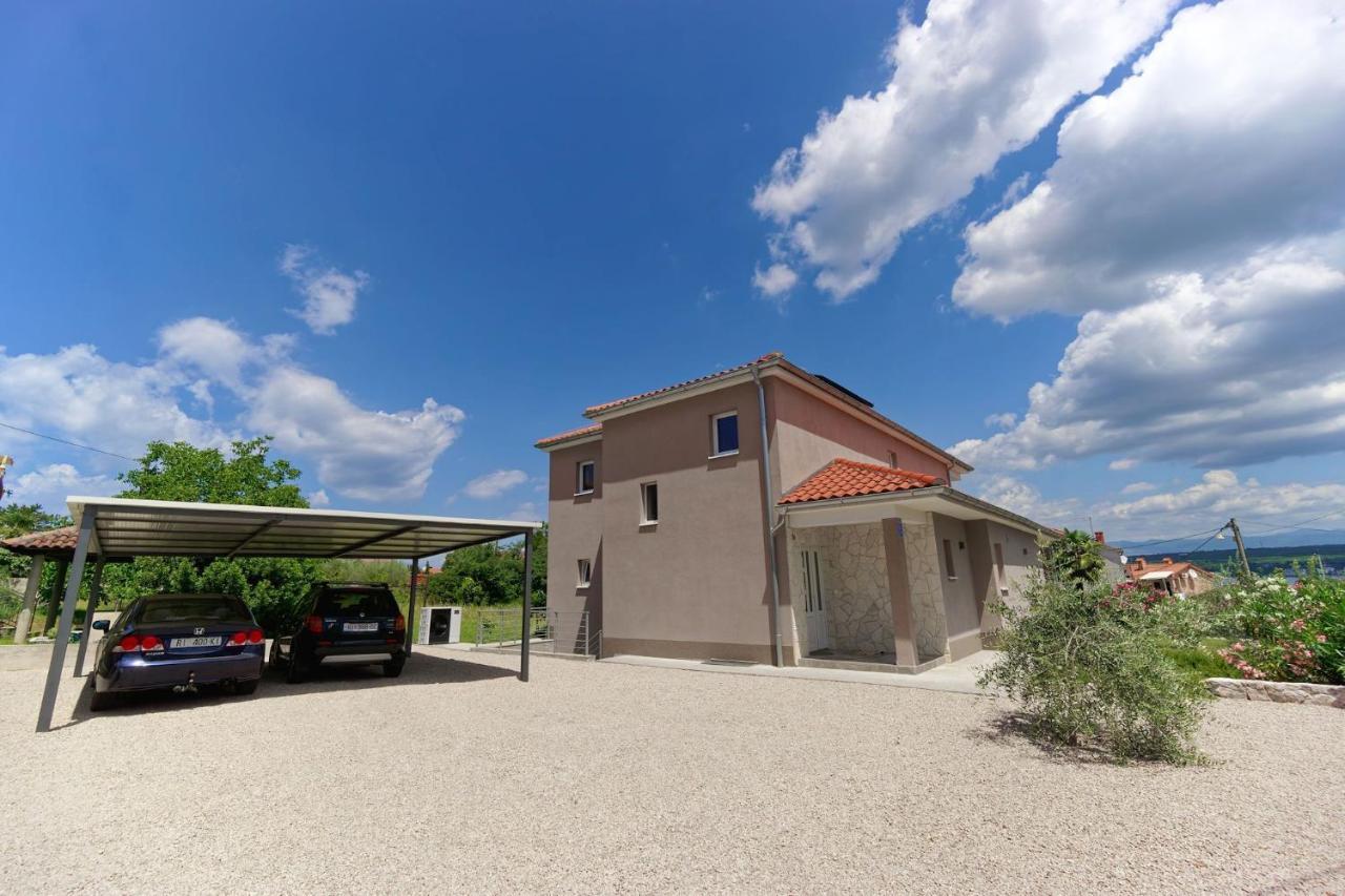 Villa Nerium Malinska Exteriör bild